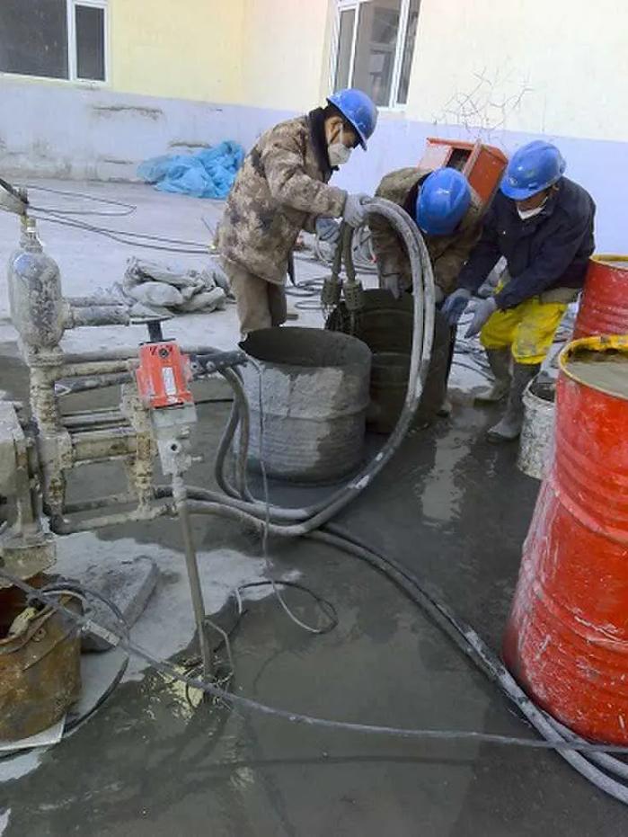 承德鹰手营子矿区基础加固